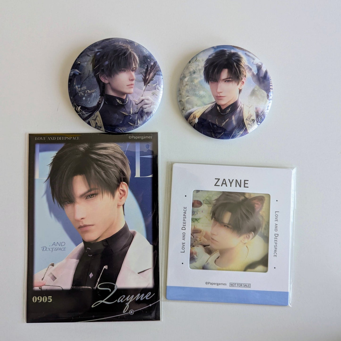 Love and Deepspace Zayne Photo Cards Can Badge Set of 4