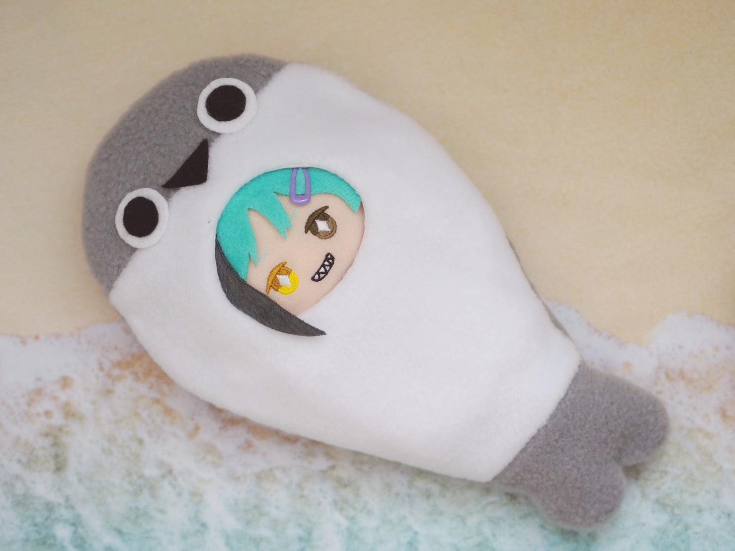 Sacabambaspis Kigurumi for 10cm plushie, Nendoroid Doll, OB11, Nijipuppet - Moko's Boutique