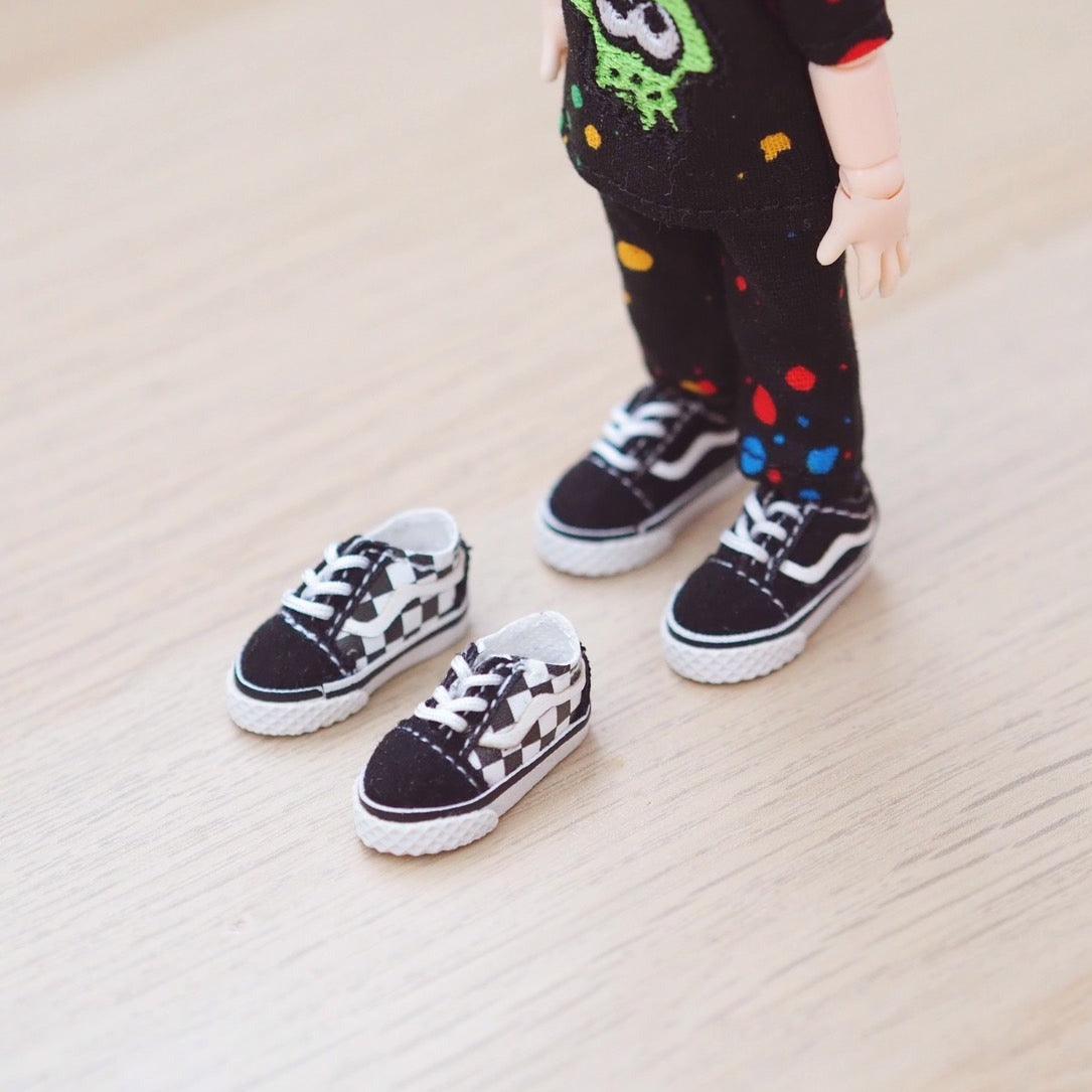 Sneaker with Line - Moko's Boutique