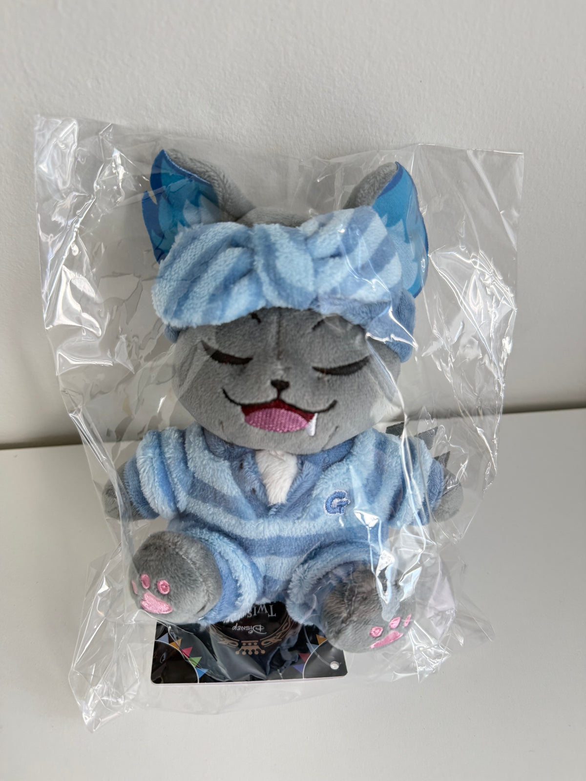 Twisted Wonderland Grimm Sitting Plush (Relaxing My Room ver.)