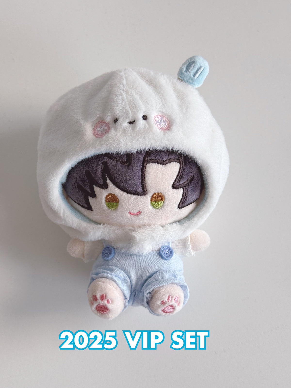 Love and Deepspace 2025 VIP Zayne Gift Set with plush