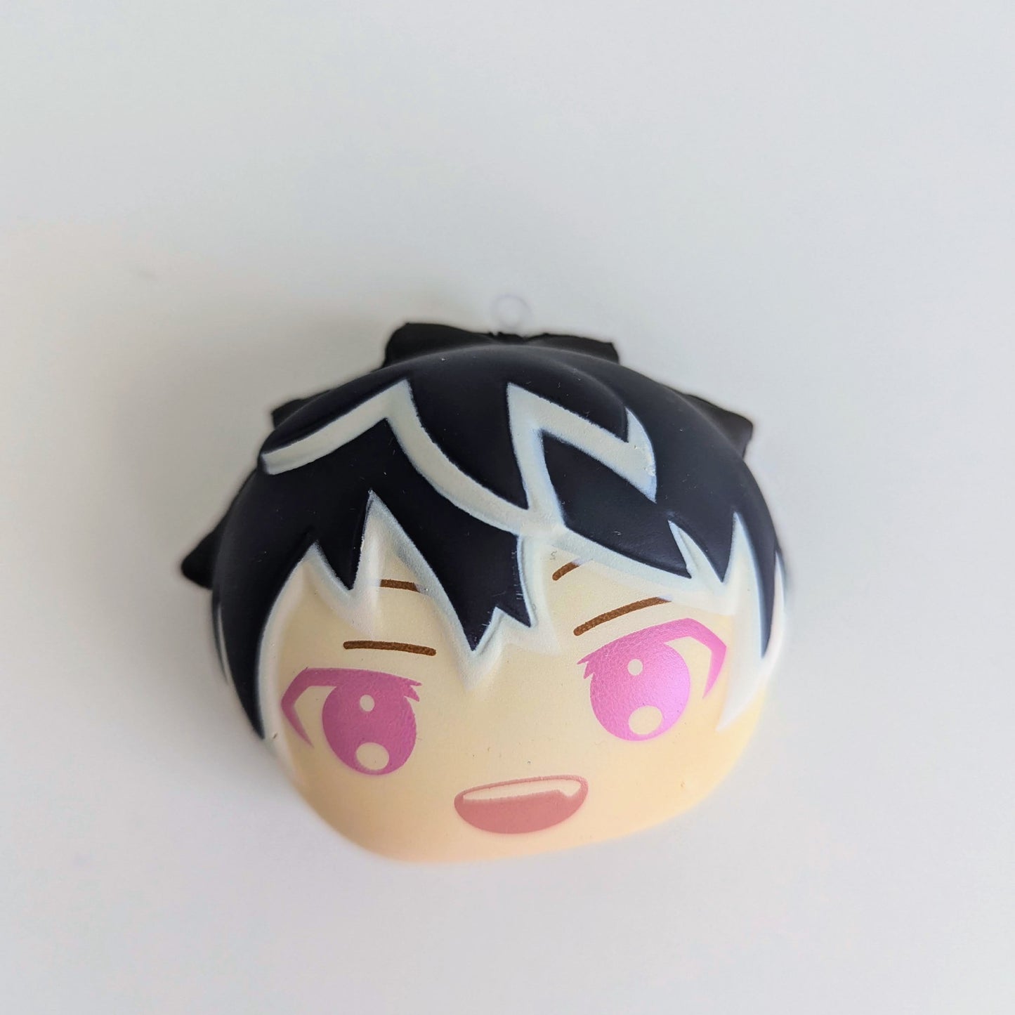 IDOLiSH 7 Fluffy Squeeze Bread Keychain Momo Re:vale