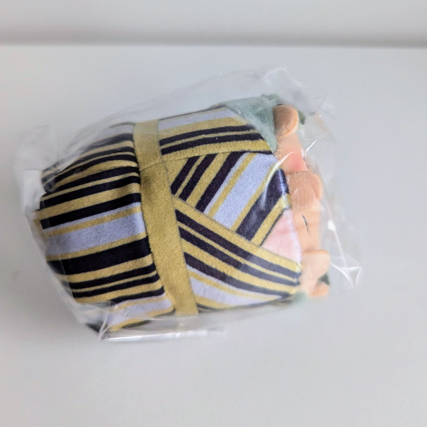 Kaiju No. 8 Gokurakuyu Mochikororin Plush