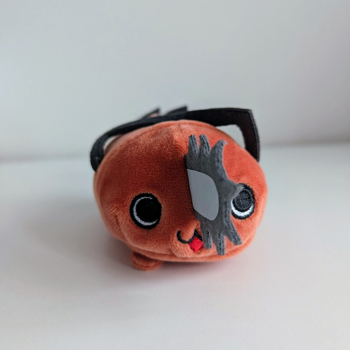 Chainsaw Man Nesoberi Plush Pochita
