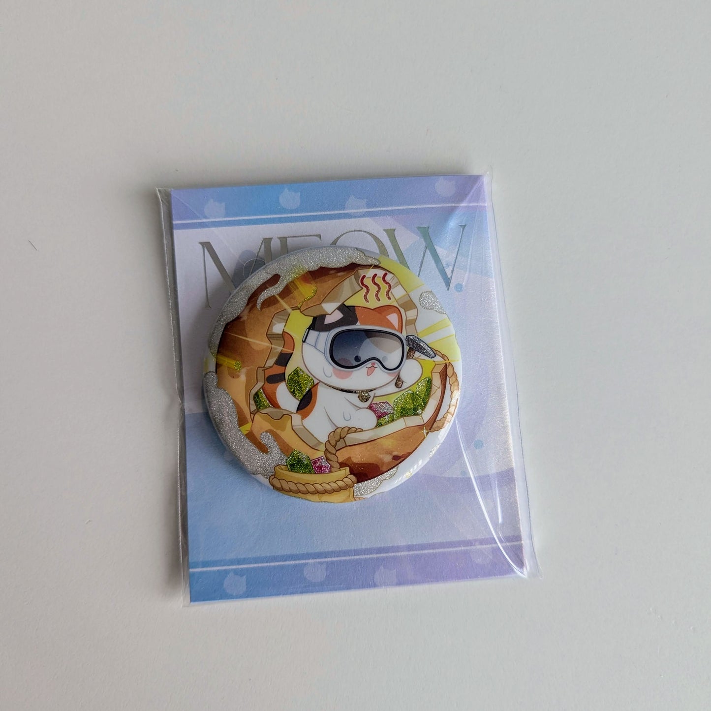 Love and Deepspace VIP Box Mew Cat Can Badge