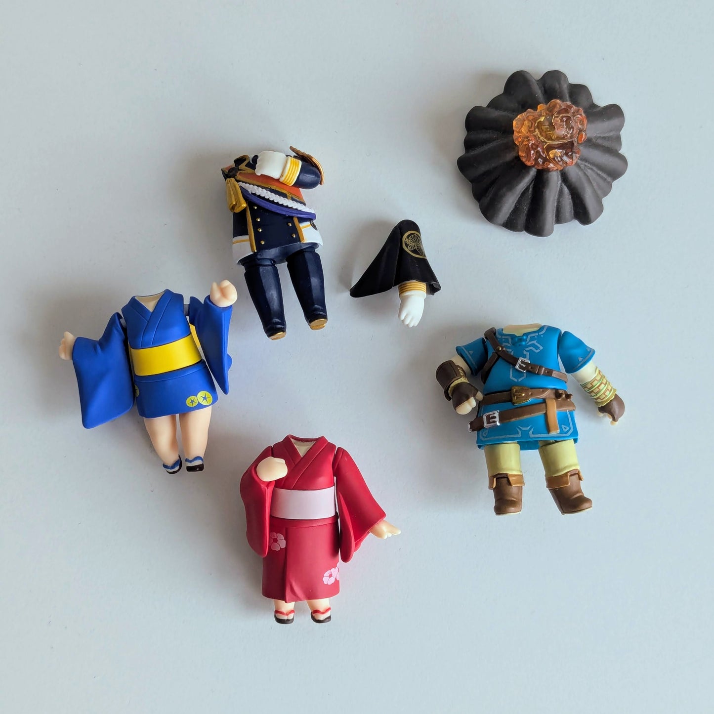 Nenodorid Assorted Bodies and Accessories Set